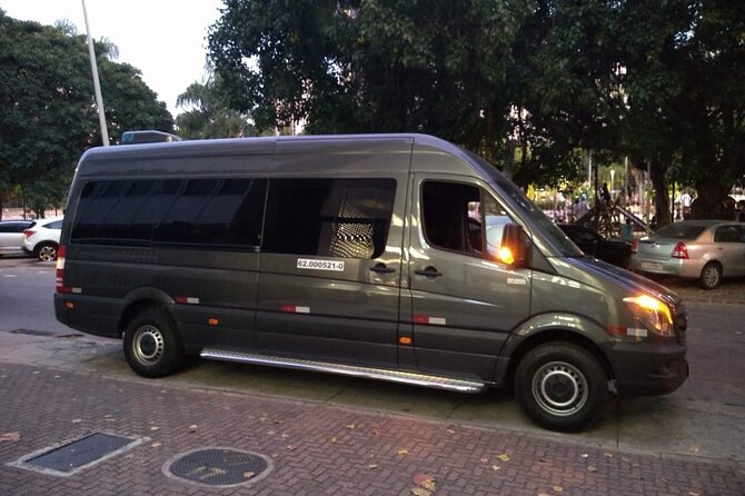 GIG Airport Transfer x Rio de Janeiro Hotels - Entering GIG Arrivals: How the Meet-and-Greet Works
