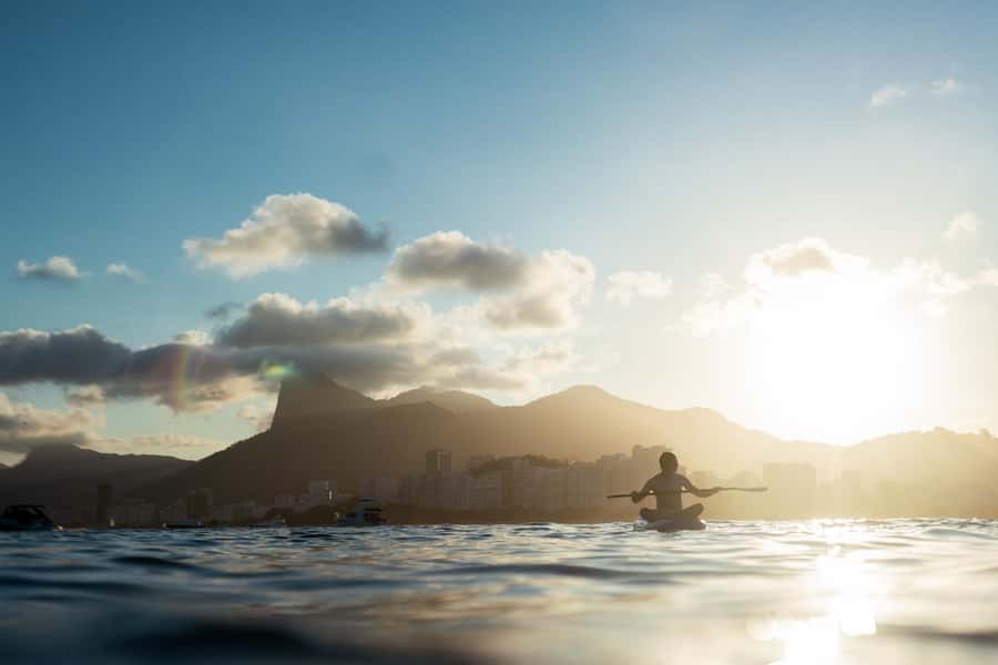 Glória: Sunset Speedboat Cruise with Drinks and Snacks - Urca and Flamengo Beach on the return: closing the loop in golden light