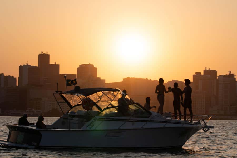 Glória: Sunset Speedboat Cruise with Drinks and Snacks - Who this cruise fits best, and who should skip it