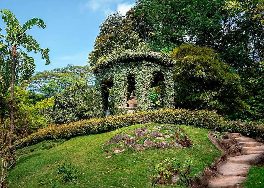 Green Rio: Guided Tour of Botanical Garden and Lage Park - Parque Lage: English-style gardens plus real forest trails