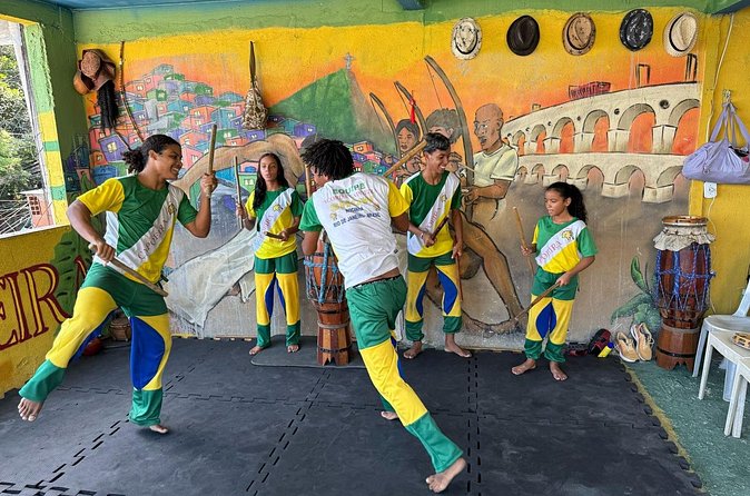 Guided Tour in the Favela da Rocinha in Rio de Janeiro - Bike tour pacing: see more without rushing