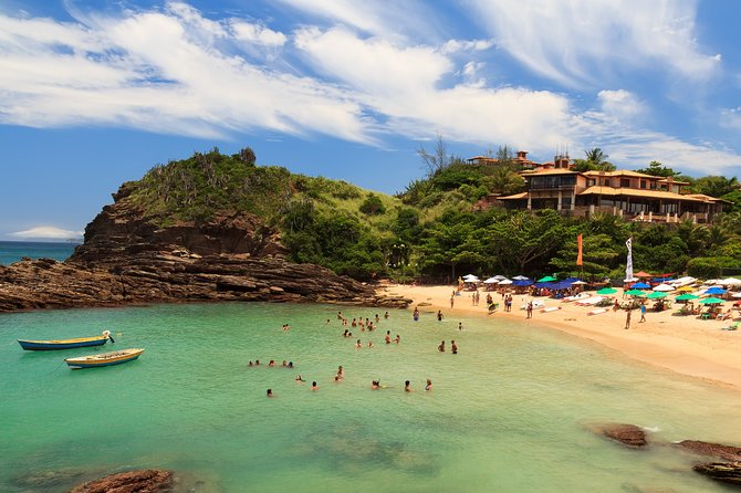 Guided Tour to Búzios with Boat Tour and Lunch - Rua da Pedras Walk and Lunch: Where Your Day Gets Its Brazilian Flavor