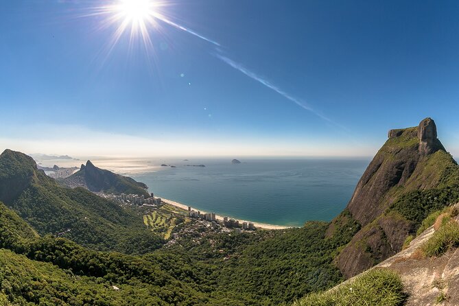 Guided Trail to Beautiful Stone - The Agulhinha da Gávea trail walk to Morro Dois Irmãos