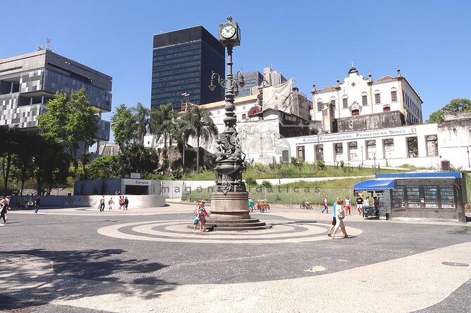 Half-Day Architecture Walking Tour in Rio - Stop 1: Largo da Carioca, Rio’s Downtown Starting Line