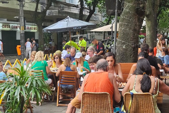 Half day walking tour in Leblon - Rua Dias Ferreira: plan your own lunch break on a key Leblon street