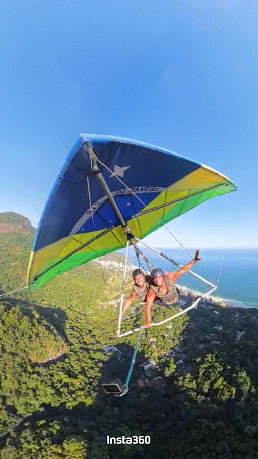Hang gliding flight in Rio de Janeiro - Pedra Bonita to São Conrado: why the route feels so Rio