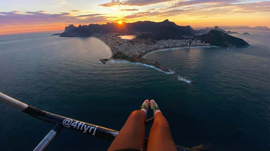 Helicopter flight no doors in Rio de Janeiro - Price and Value: Paying for the Doors-Off Factor