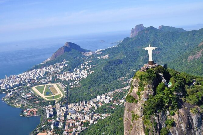 Helicopter Ride for 25 to 30min with Transfer service - Stop one: Christ the Redeemer, built for pictures and instant orientation