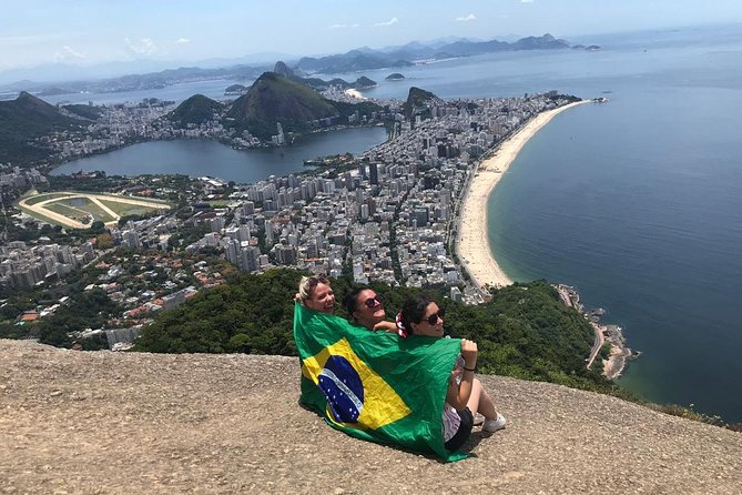 Hikking the Favela + Morro Dois Irmaos! - Key Highlights I Think You Should Care About