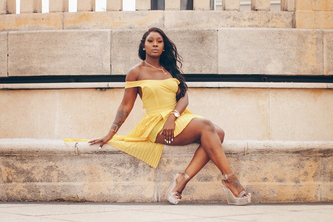Hire Photographer, Professional Photo Shoot - Rio de Janeiro - Price and value in Rio: $211.03 per person makes sense if you plan well