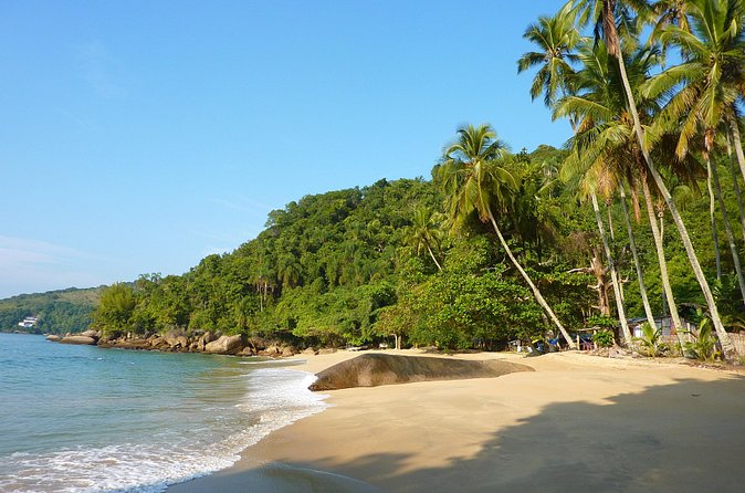Ilha Grande Tour Full day - Rio de Janeiro by Rio Eco Trip - The hike route, with a scenic pass by Pouso Beach