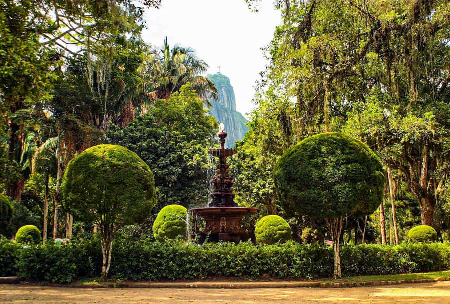 Jeep'n'Green: Rio Botanical Garden & Tijuca Rainforest Tour - Mayrink Chapel: a pink landmark with Portuguese-era roots