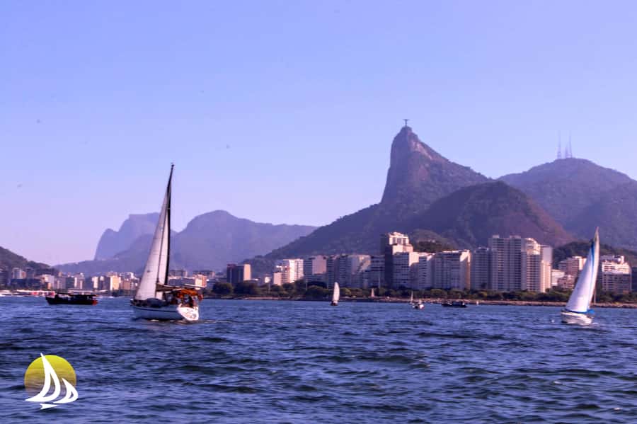 Morning Sailing Tour in Rio - The drinks and snacks: the all-inclusive part that actually feels plentiful