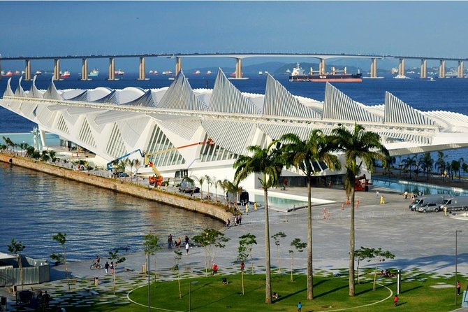 Museum of Tomorrow - | Round Trip Transfer + 2 Tickets - Inside the museum: science that connects to Rio’s future