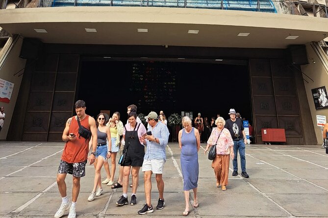 One Day Guided Tour in Rio de Janeiro - Sambódromo and Oscar Niemeyer: architecture that shapes the spectacle