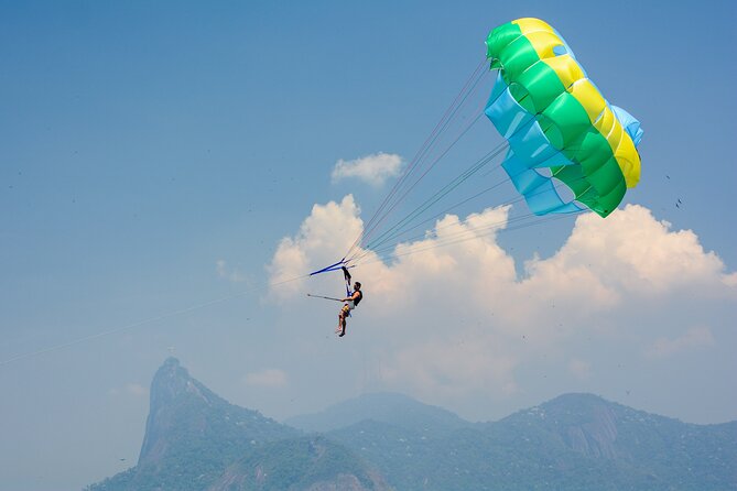 Parasailing in Rio de Janeiro - Key things that make this Rio parasailing trip work