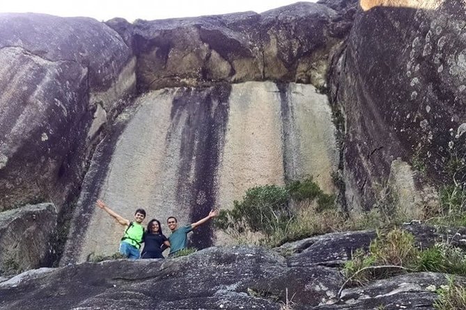 Path DA Guided to Gávea Stone - The descent is like rappelling, with equipment handled for you