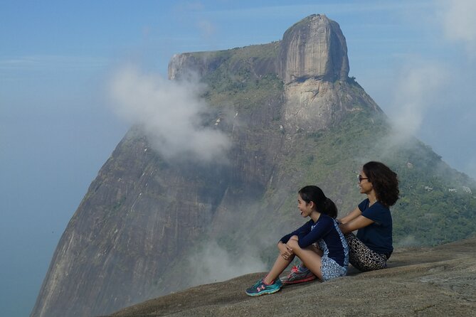 Pedra Bonita Chinese View and Hidden Gems with a Local Guide - Rampa Pedra Bonita: paragliders, hang gliders, and that pilot-free thrill
