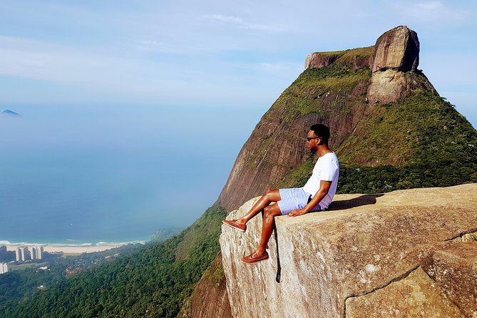 Pedra Bonita Hiking Tour - Tijuca National Park - Rio de Janeiro - Stop 3: Emperor’s Table, a short belvedere with big monkey energy