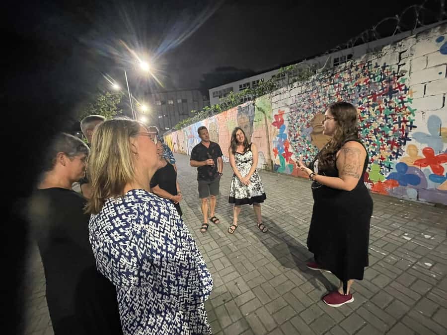 Pedra do Sal: Live Samba Night with Local Guide & Drink - The history walk at Pedra do Sal: how the guide makes it make sense