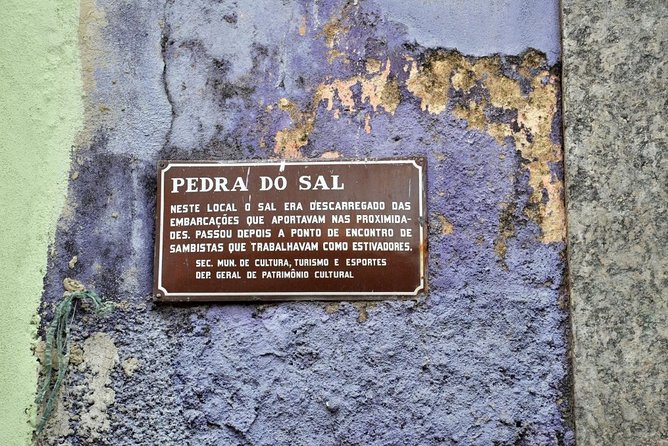 Pedra do Sal: Samba Party & Caipirinhas with Transfer - Dancing samba: what the guide helps with