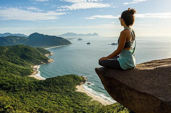 Pedra do Telegrafo Hike With Roundtrip Transfer - The famous photo spot: why that viewpoint looks unreal