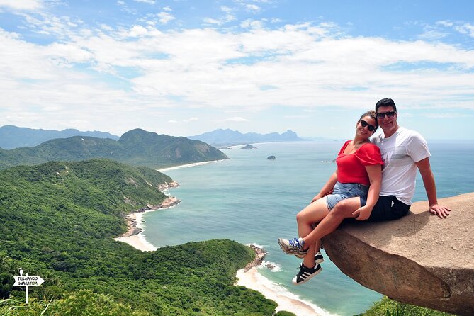 Pedra do Telégrafo Hike with Transportation and Local Guide - Pedra do Telégrafo viewpoint: the cliff-edge illusion and the photo plan