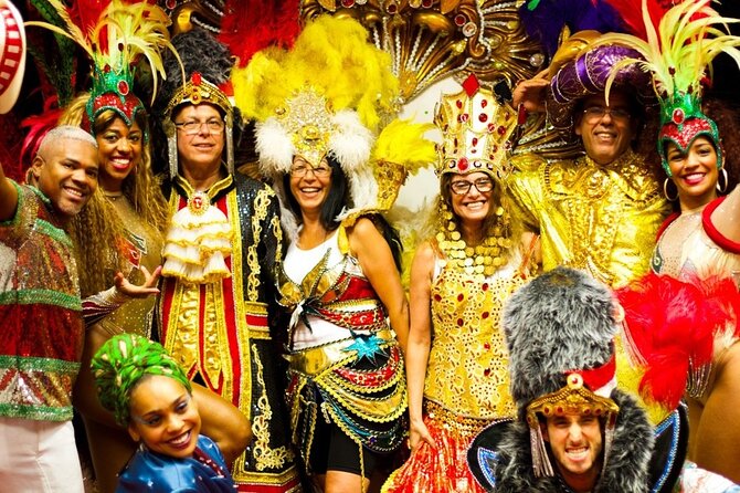 Private Carnaval Experience with Pickup: Carnival backstage, Drink, Samba & more - Samba Workshop With a Professional Dancer: Learn Real Steps