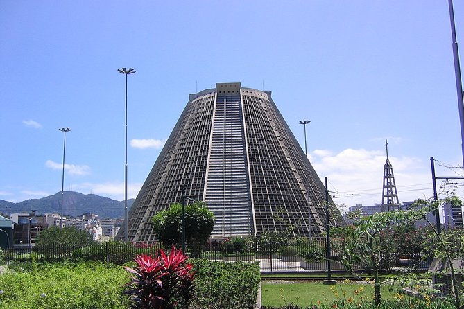 Private City Tour in Cabo Frio: Discover Paradise at Beira-Mar - Praia do Forte beaches: blue water, white sand, and room to walk