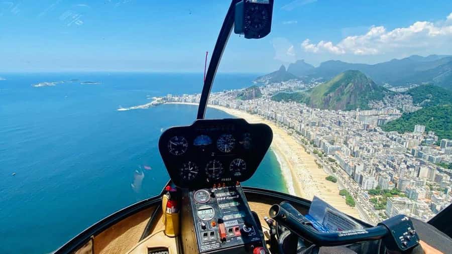 Private Helicopter tour - Rio de janeiro in 20min - The flight path: Barra da Tijuca beaches and the coast you can read instantly
