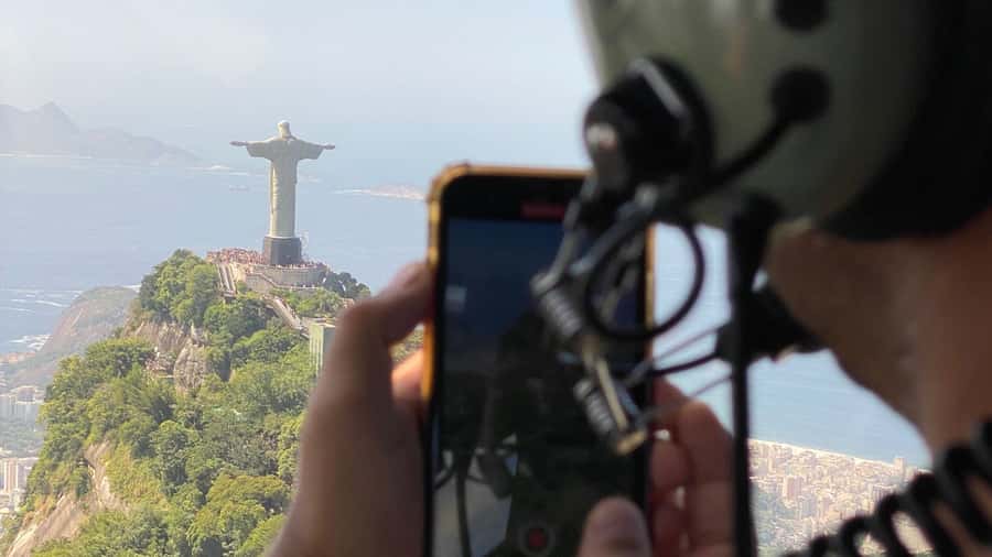 Private Helicopter tour - Rio de janeiro in 20min - Cristo redentor rounds: the main attraction and why you should pay attention to timing