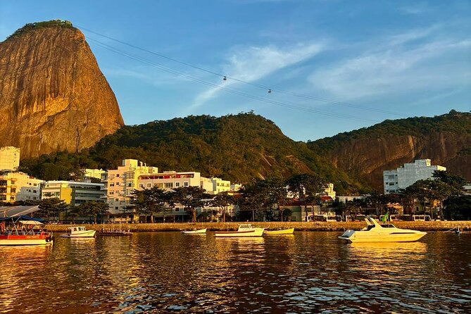 Private Launch Tour Rio de Janeiro - Marina da Glória exit - Casino da Urca, Mureta da Urca, and that classic postcard look