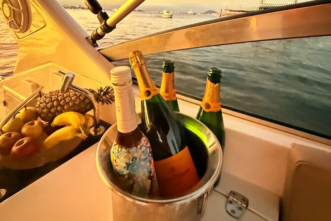 Private Launch Tour Rio de Janeiro - Marina da Glória exit - Onboard BBQ, drinks, and how to avoid the common planning mistake