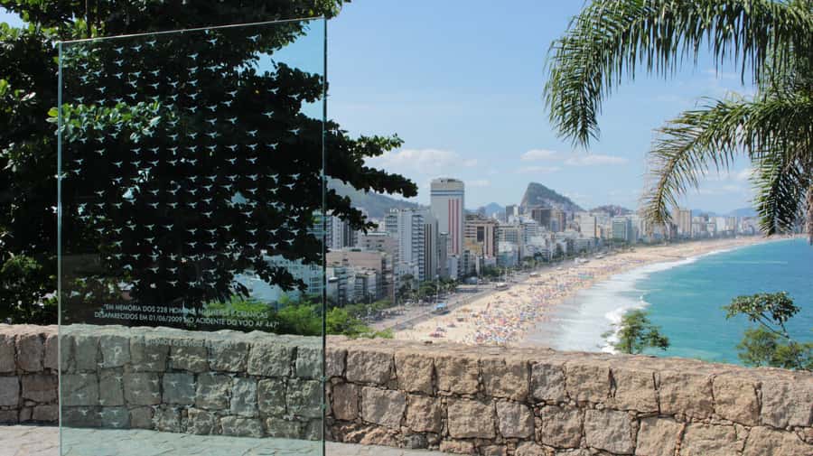 Private Rio´s Hidden Gems: Your amazing second day in Rio - Parque Lage photo stop: the love-story palace viewpoint