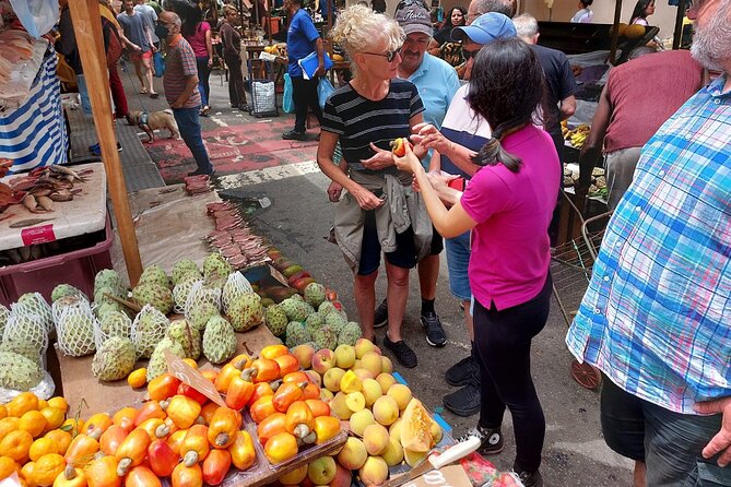 Private Street Food tour Adventure: With a Local Street Market! - How to eat smarter during the tour