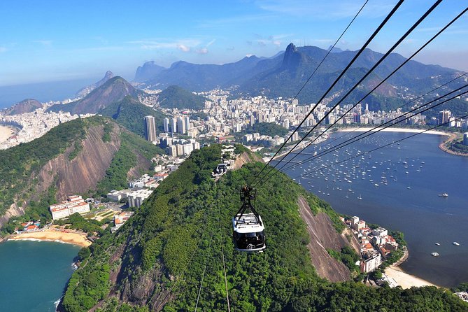 Private Sugarloaf Mountain and Tijuca Forest Tour - Cascatinha Taunay waterfall: small stop, satisfying payoff