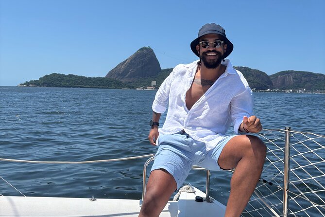 Private Tour with Churrasco in Vela Catamaran - Velas do Rio - Cruising time on the nets and comfort details you will actually use
