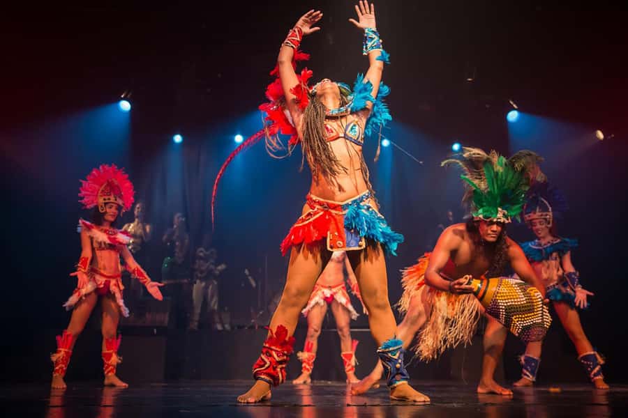 Rio: Access to the Ginga Tropical Samba and Folklore Show - Language, timing, and one accessibility note to double-check