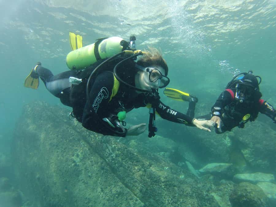 Rio: Best Dive Experience All Inclusive Scuba Diving Package - Your Tank Session With an Instructor: What Beginner Support Looks Like