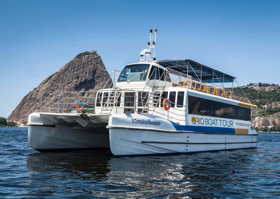 Rio: Boat Tour of Guanabara Bay - The cruise to Niterói, the bridge moment, and the MAC you will want to photograph