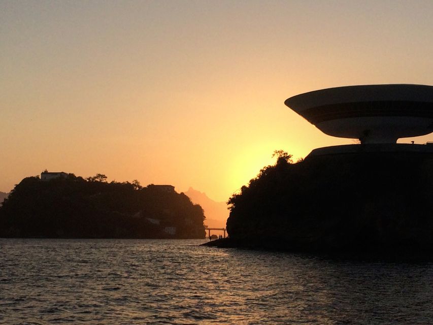 Rio: Boat Tour of Guanabara Bay - Beaches and fortresses on the return, plus the Sugarloaf “from the base” payoff