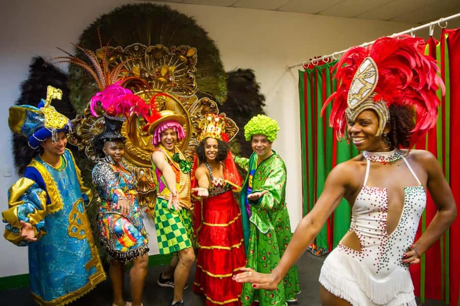 Rio: Carnival Backstage Tour at Samba City with Cocktail - Arriving at the City of Samba: port warehouses, easy navigation, zero guesswork