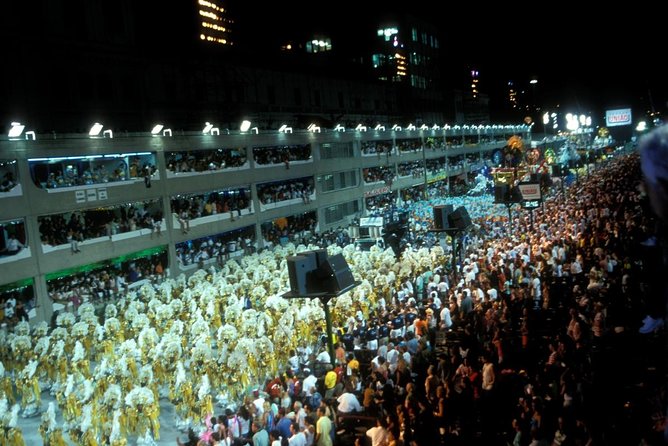 Rio Carnival Parade from a Prime Box – With Shuttle, Tour Guide, Food & Drink - Key things I’d clock before you book