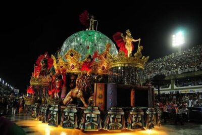 Rio Carnival Parade from a Prime Box – With Shuttle, Tour Guide, Food & Drink