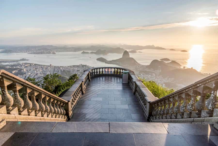 Rio: Christ the Redeemer Early Access and Sugarloaf - Weather changes the script, so plan like a local