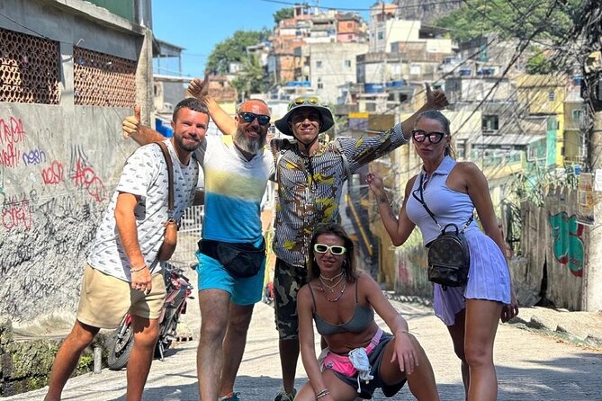 Rio de Janeiro 3-hour tour of the Rocinha Favela with local guide - Visual do Laboriaux: Christ, Sugarloaf, and the Big Picture
