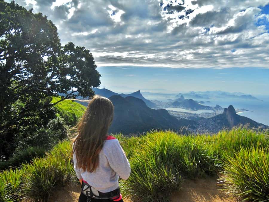 Rio de Janeiro: 7-Hour Gavea Rock Hiking Tour - Transfers, languages, and reconfirming your departure time