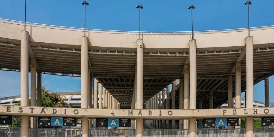 Rio de Janeiro: Be a true Rio's local for a day - Tour - Sahara district market shopping, costumes, and real local finds