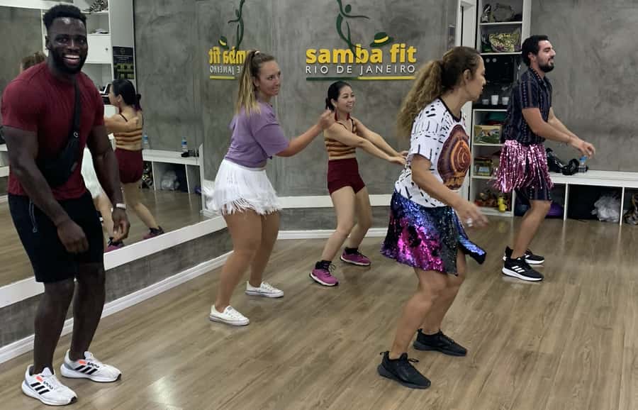 Rio de Janeiro: Beginner Samba Lesson in Ipanema - The one hour lesson plan: steps, rhythm, and confidence