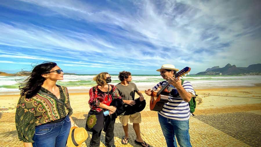 Rio de Janeiro: Bossa Nova Walking Tour - Meet Guiilherme, the musician guide who actually sings